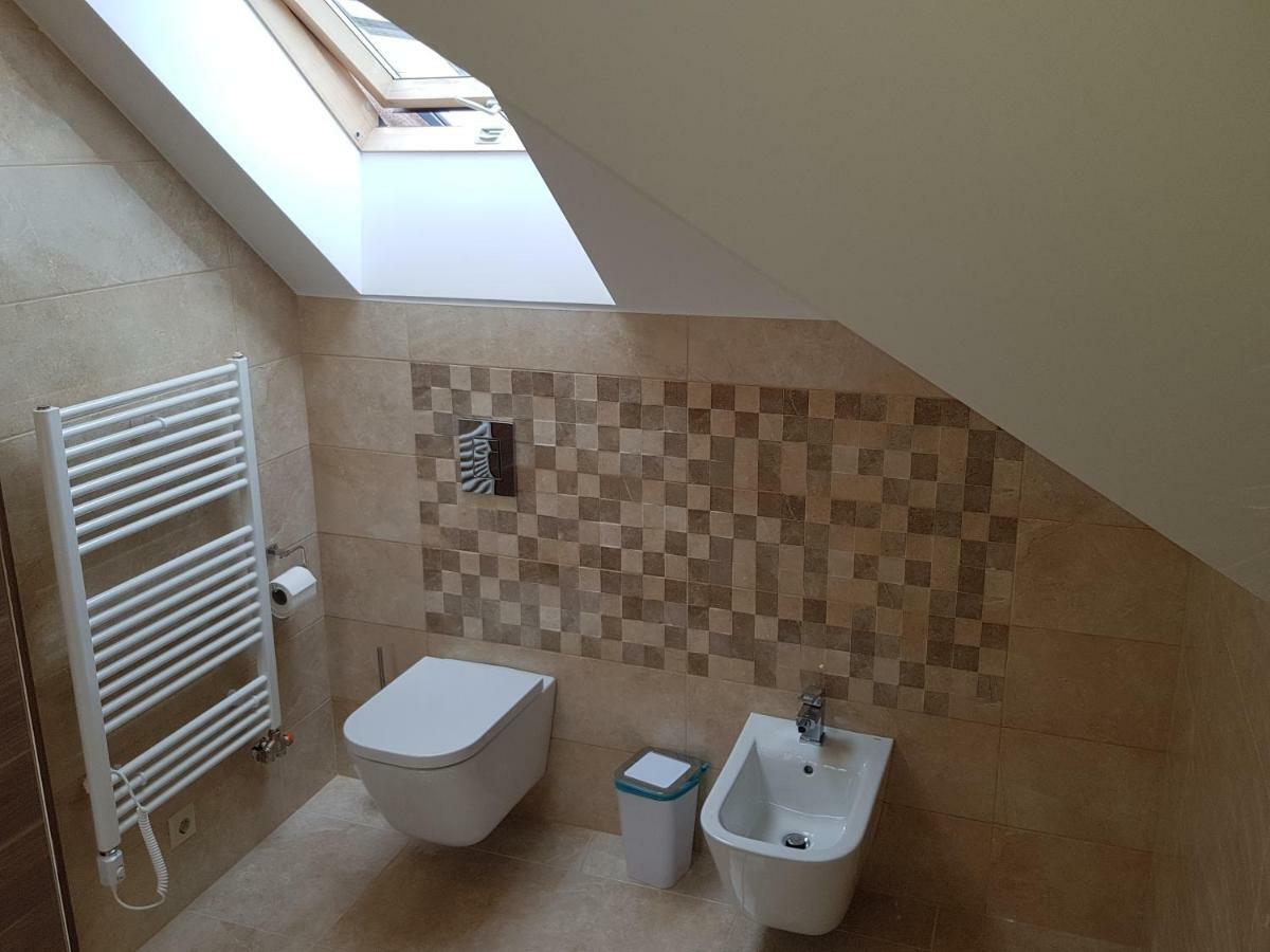 Tuenderlak Vendeghaz Apartment Balatonfured Bagian luar foto