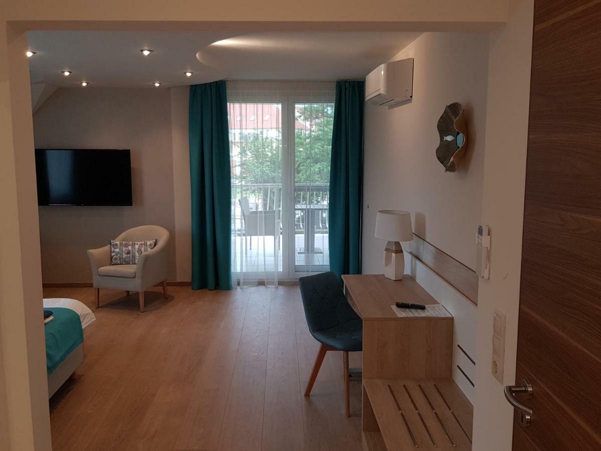 Tuenderlak Vendeghaz Apartment Balatonfured Bagian luar foto