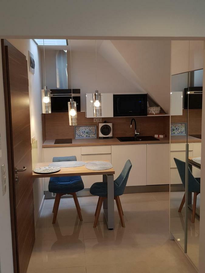 Tuenderlak Vendeghaz Apartment Balatonfured Bagian luar foto